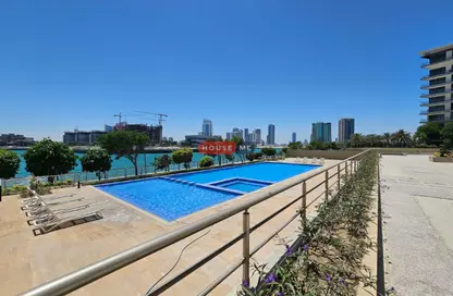 شقة - غرفة نوم - 2 حمامات للبيع في جزيرة الريف - محافظة العاصمة