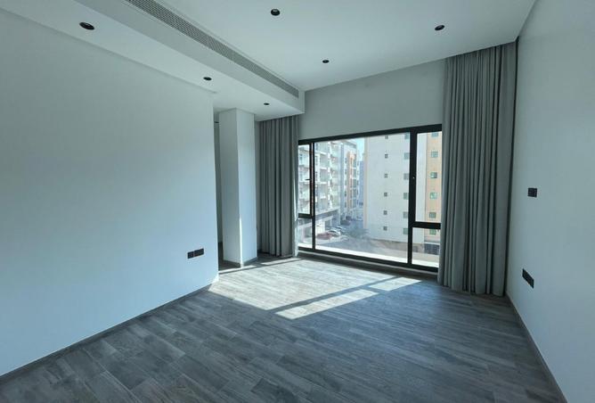 977207 - Property Image 3