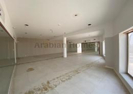Show Room - 3 bathrooms for rent in Tubli - Central Governorate