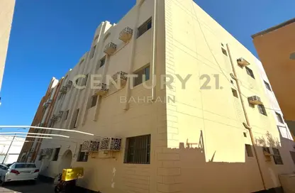 عمارة بالكامل - 8 غرف نوم - 8 حمامات للبيع في قلالي - المحرق