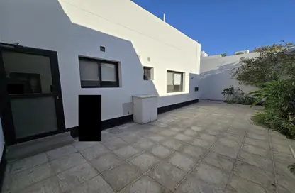 Villa - 3 Bedrooms - 2 Bathrooms for rent in Isa Town - Central Governorate
