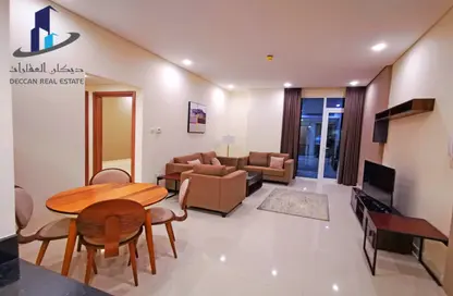 Apartment - 2 Bedrooms - 3 Bathrooms for rent in Al Juffair - Capital Governorate