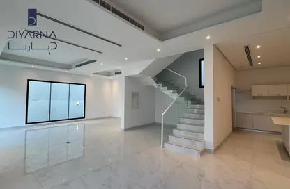 فيلا - 3 غرف نوم - 4 حمامات للبيع في الحد - المحرق