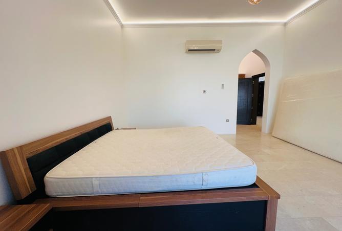 989374 - صورة العقار 2