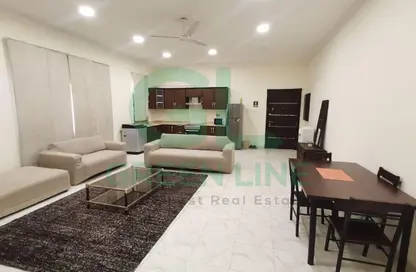 Apartment - 1 Bedroom - 1 Bathroom for rent in Al Juffair - Capital Governorate