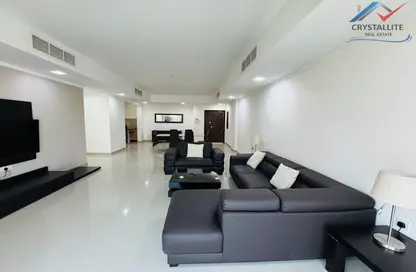 Apartment - 2 Bedrooms - 3 Bathrooms for rent in Seef - Capital Governorate