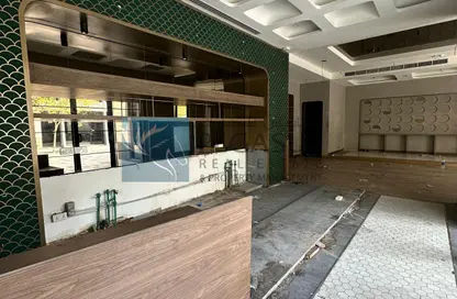 Retail - Studio - 2 Bathrooms for rent in Seef - Capital Governorate