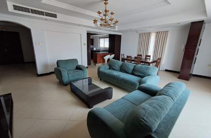 Apartment - 3 Bedrooms - 3 Bathrooms for rent in Mahooz - Manama - Capital Governorate