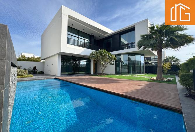 989005 - Property Main Image