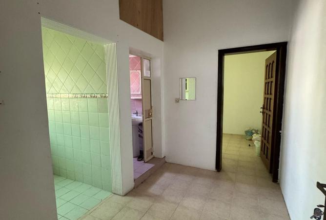 976468 - Property Image 2