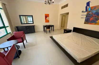 Apartment - 2 Bedrooms - 2 Bathrooms for rent in Al Juffair - Capital Governorate