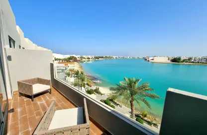 Villa - 5 Bedrooms - 7 Bathrooms for sale in Najma - Amwaj Islands - Muharraq Governorate