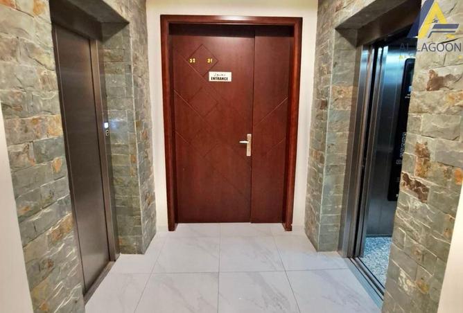 961813 - Property Image 3