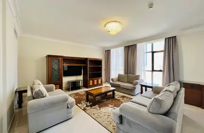 Apartment - 3 Bedrooms - 3 Bathrooms for rent in Al Juffair - Capital Governorate