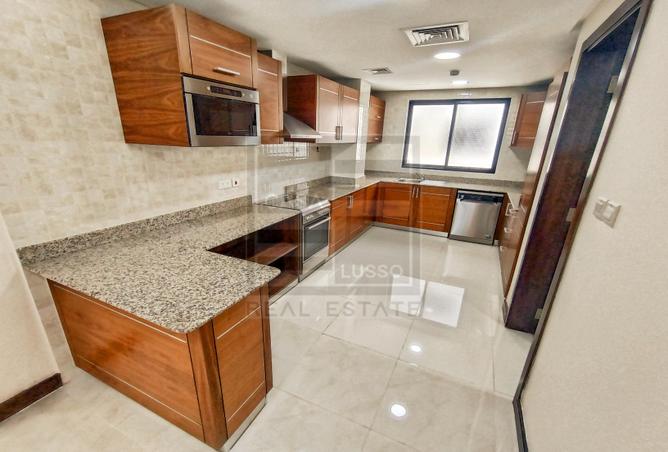 955914 - Property Image 3