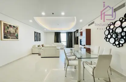 Apartment - 2 Bedrooms - 3 Bathrooms for rent in Al Juffair - Capital Governorate