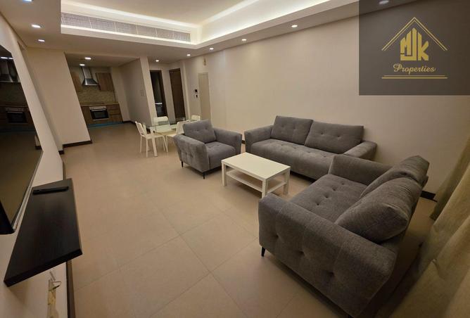 985277 - Property Image 2