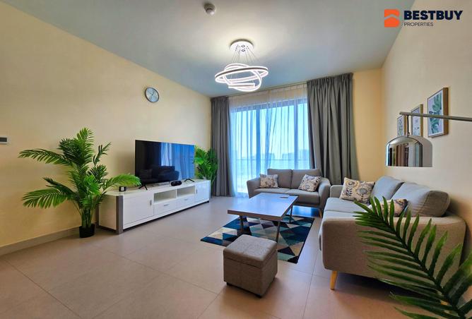 956942 - Property Image 2
