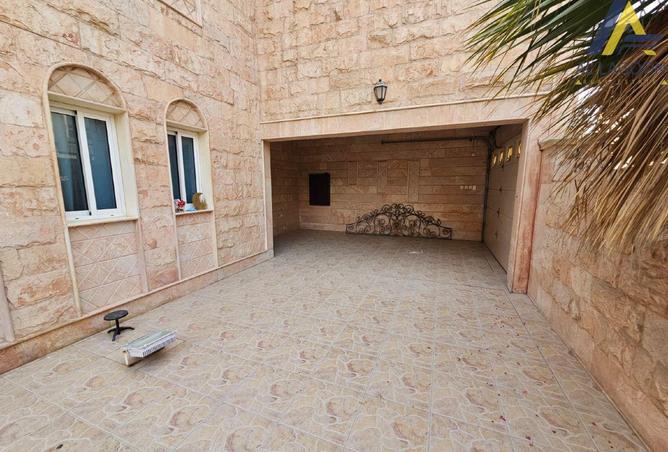 981136 - Property Image 3