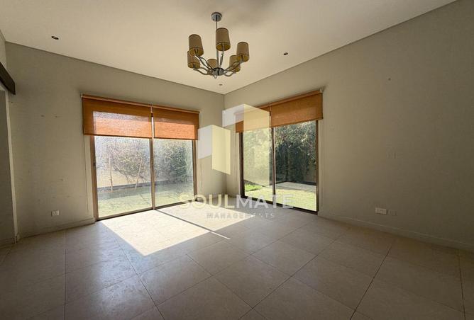 988002 - Property Image 2