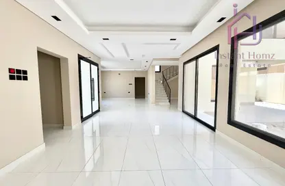 فيلا - 3 غرف نوم - 6 حمامات للبيع في جو - المحافظة الجنوبية