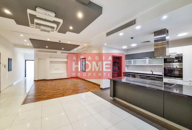 955105 - Property Image 3