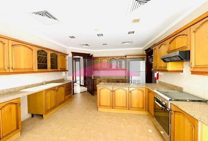 963307 - Property Image 3