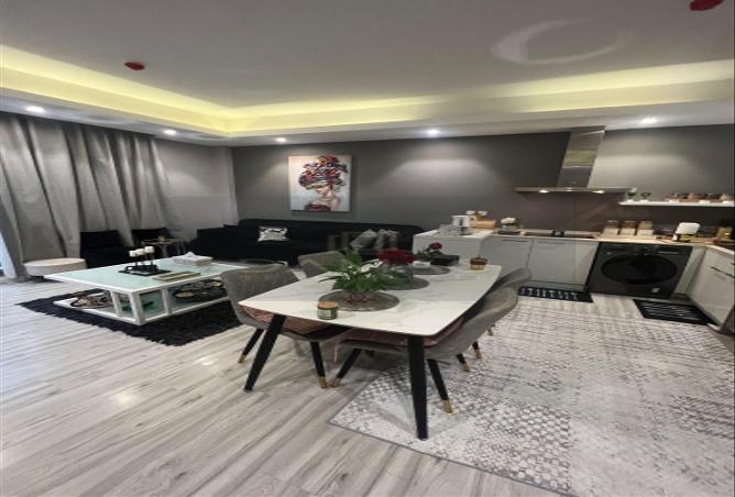 984243 - Property Image 3