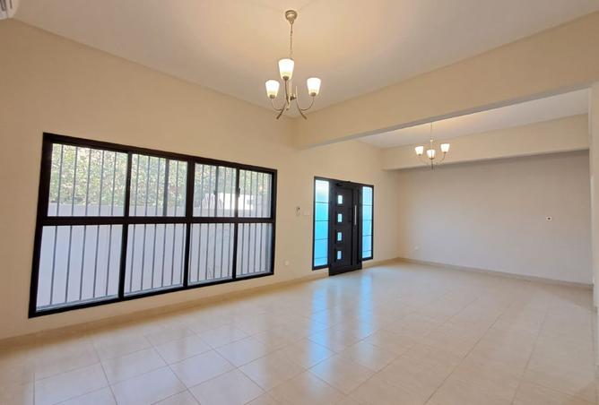 974087 - Property Image 2