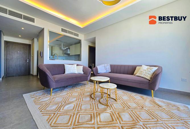 956937 - Property Image 2