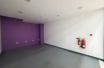 Shop - Studio for rent in Busaiteen - Muharraq Governorate