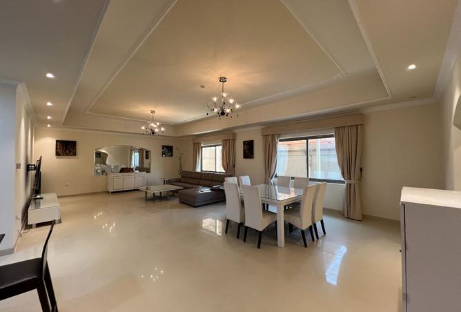 972542 - Property Image 2