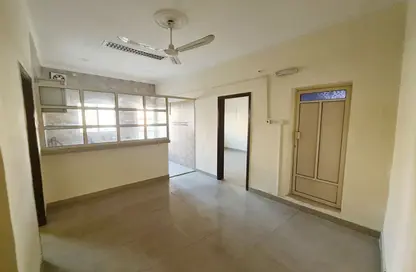 Apartment - 2 Bedrooms - 1 Bathroom for rent in Jidhafs - Northern Governorate