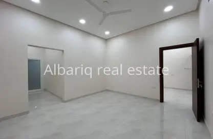 شقة - غرفة نوم - 1 حمام للايجار في توبلي - المحافظة الوسطى