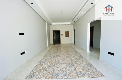 عمارة بالكامل - 8 غرف نوم - 8 حمامات للايجار في البرهامة - المنامة - محافظة العاصمة