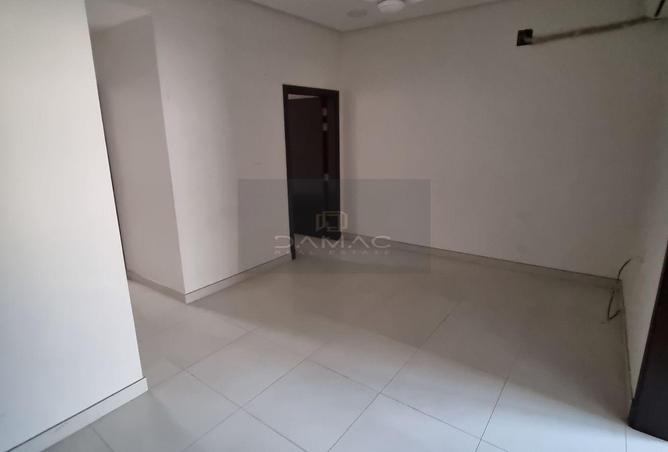963948 - Property Main Image