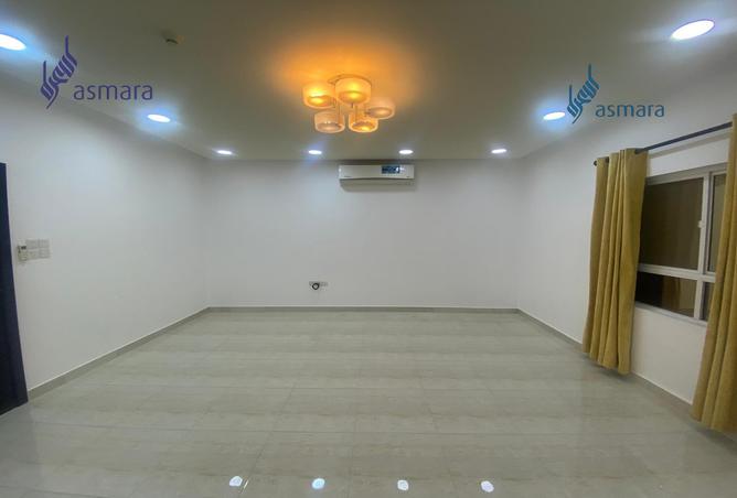 956542 - Property Image 2