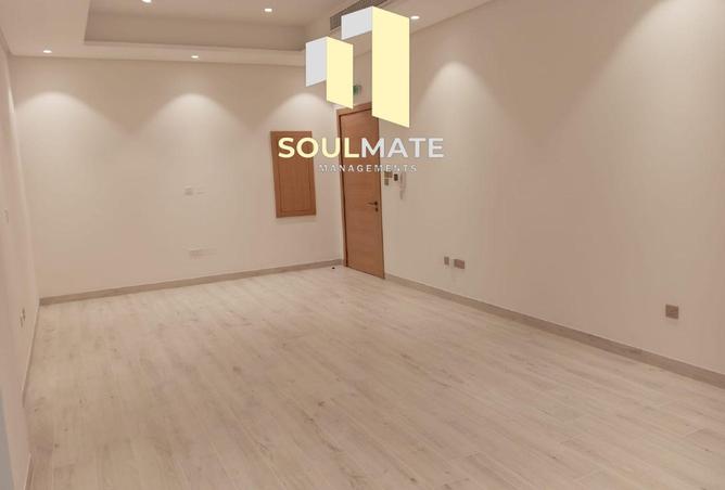 944859 - Property Image 2