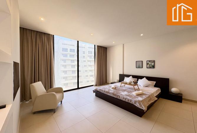 954021 - Property Image 2