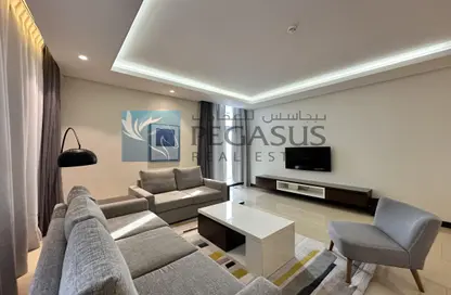 Living Room image for: Apartment - 2 Bedrooms - 3 Bathrooms for rent in Hidd - Muharraq Governorate, Image 1