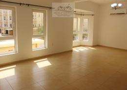 Empty Room image for: Apartment - 3 bedrooms - 2 bathrooms for rent in Saar - Northern Governorate, Image 1