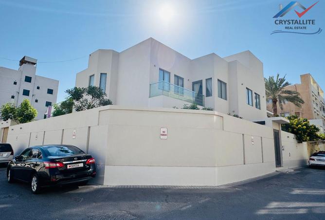 974095 - Property Image 2