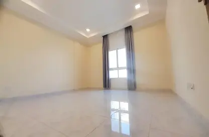 Apartment - 3 Bedrooms - 2 Bathrooms for rent in Tubli - Central Governorate