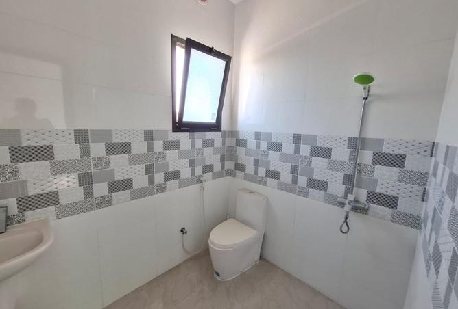 968721 - Property Image 3