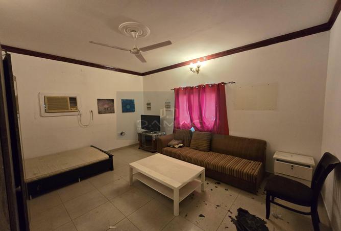 977712 - Property Image 2