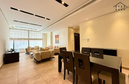 Apartment - 2 Bedrooms - 3 Bathrooms for rent in Sanabis - Manama - Capital Governorate