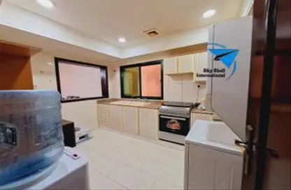 Apartment - 3 Bedrooms - 2 Bathrooms for rent in Al Juffair - Capital Governorate