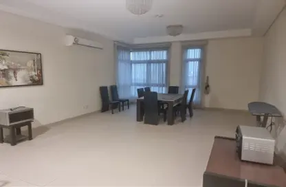 Apartment - 3 Bedrooms - 4 Bathrooms for rent in Isa Town - Central Governorate