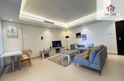 Apartment - Studio - 2 Bathrooms for rent in Busaiteen - Muharraq Governorate