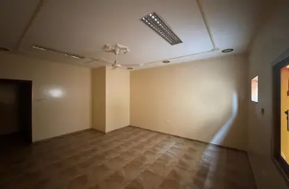 شقة - 2 غرف نوم - 2 حمامات للايجار في الحجيات - الرفاع - المحافظة الجنوبية